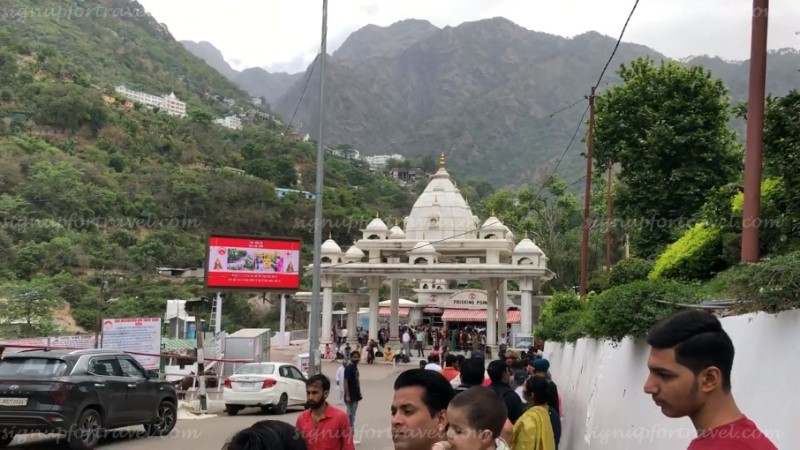 Huge-rush-at-entry-gate-vaishno-devi-travelogue