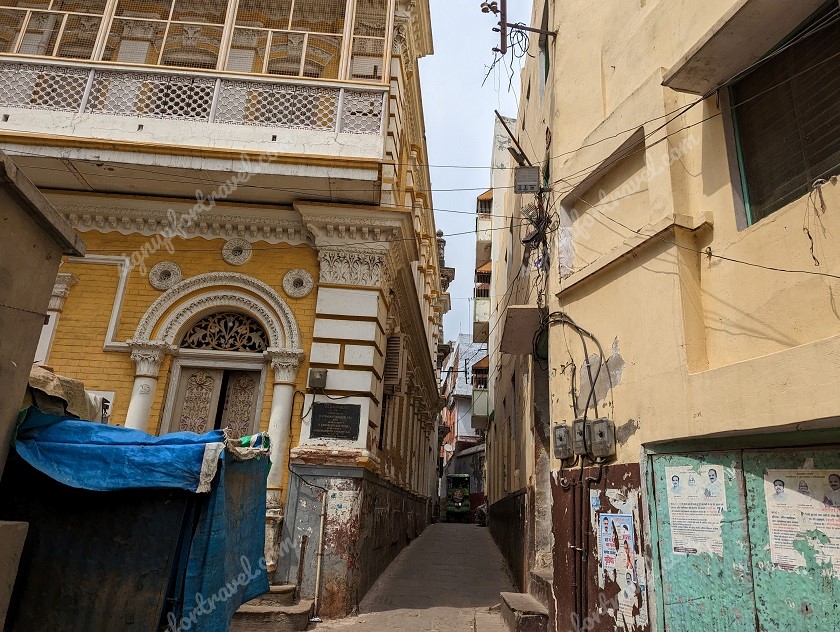 Narrow alleys of Varanasi - Benaras