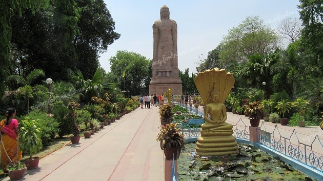 80 feet high statue of Buddha at Wat Thai Sarnath