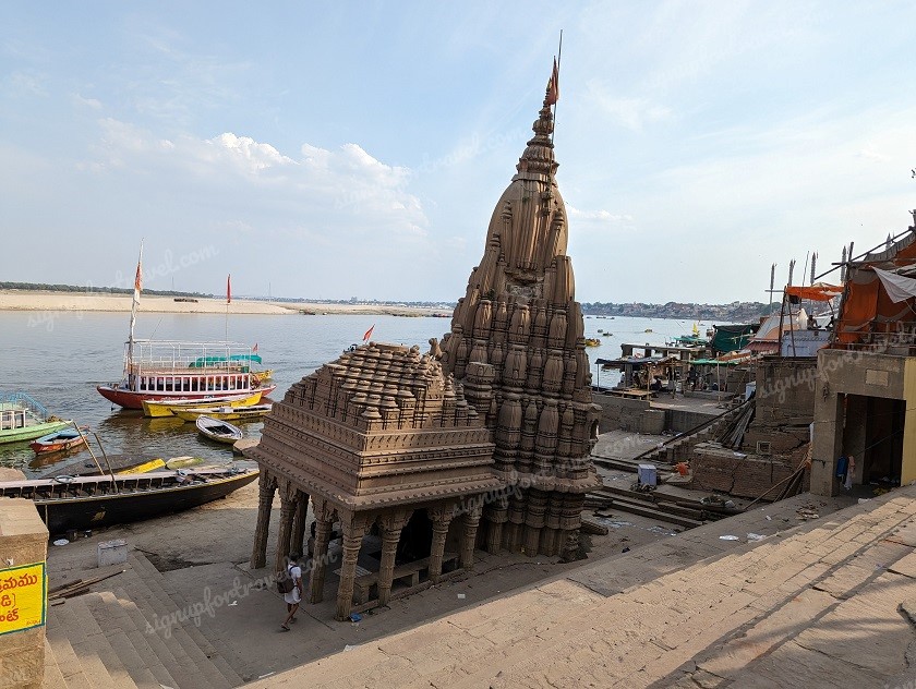 Charan paduka temple - Varanasi