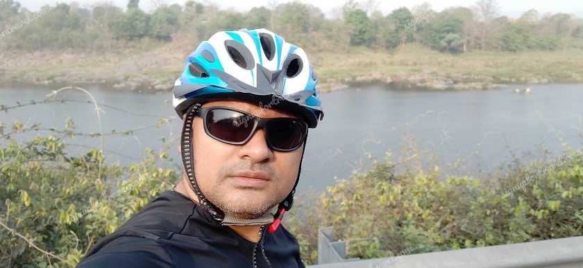 Cycling along Subarnarekha River