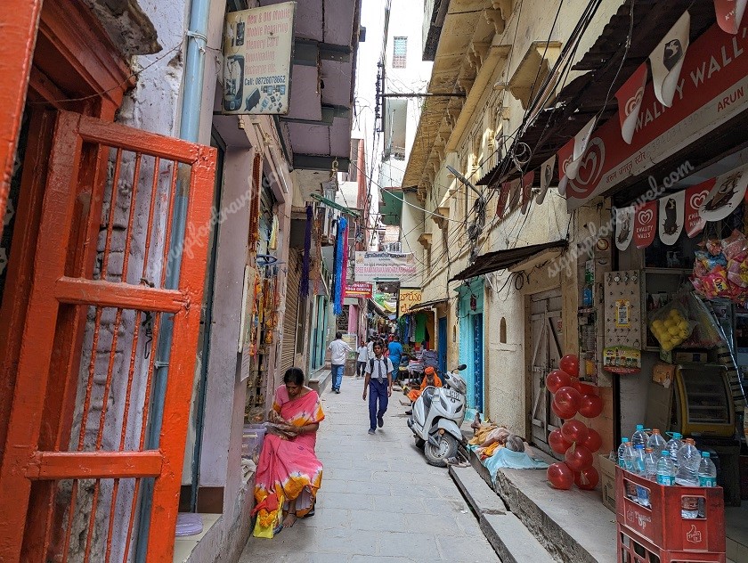Extremely narrow alleys of Varanasi