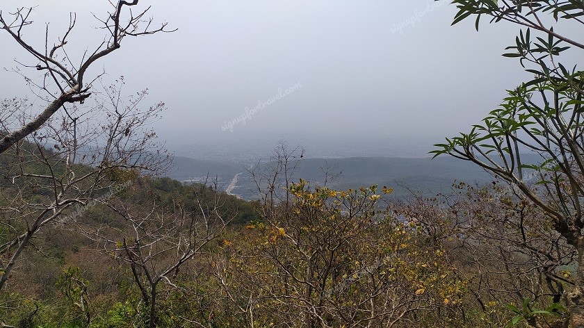 View of NH 33 and Jamshedpur from Pindrabera Forest Rest House